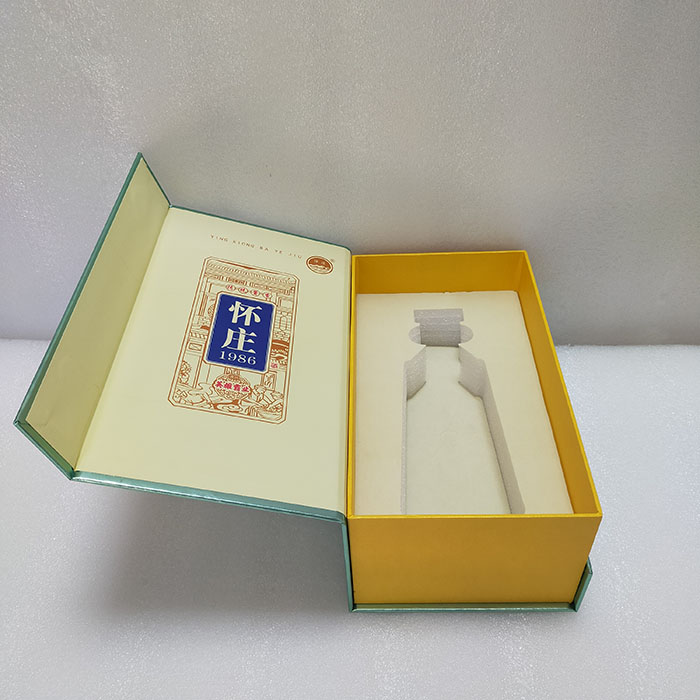 白酒禮品(Pǐn)盒包裝精裱…